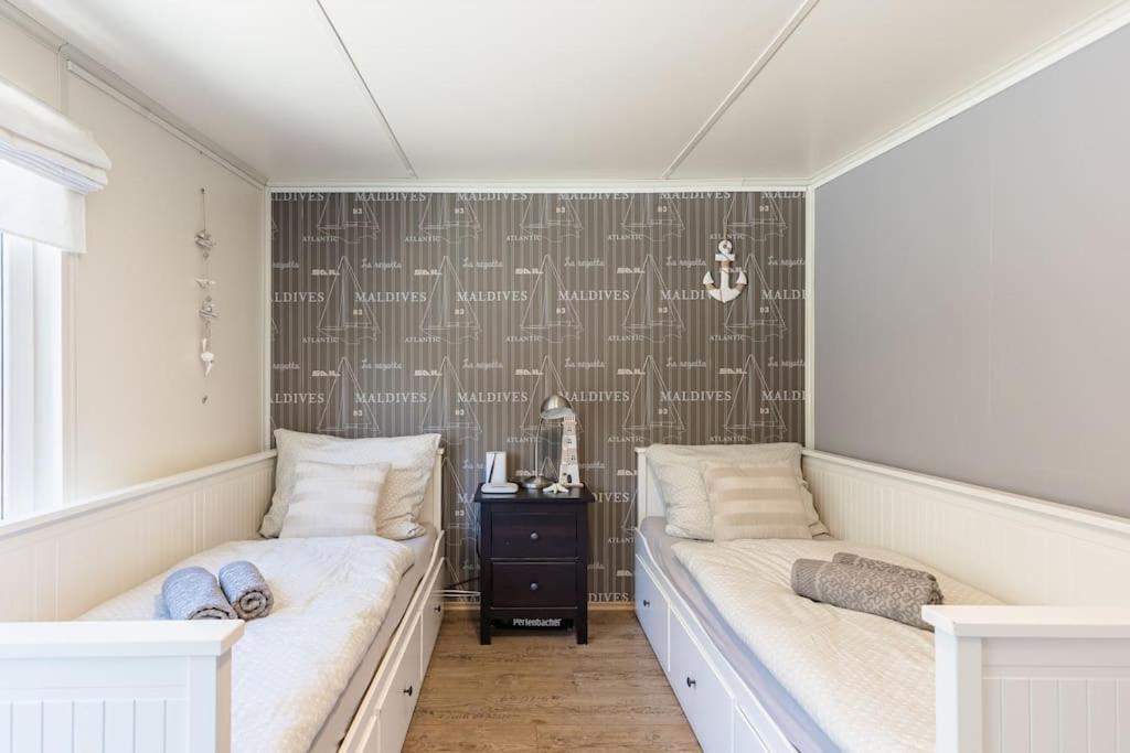 Ocarujuci Houseboat Na Dunaji Μπρατισλάβα Εξωτερικό φωτογραφία